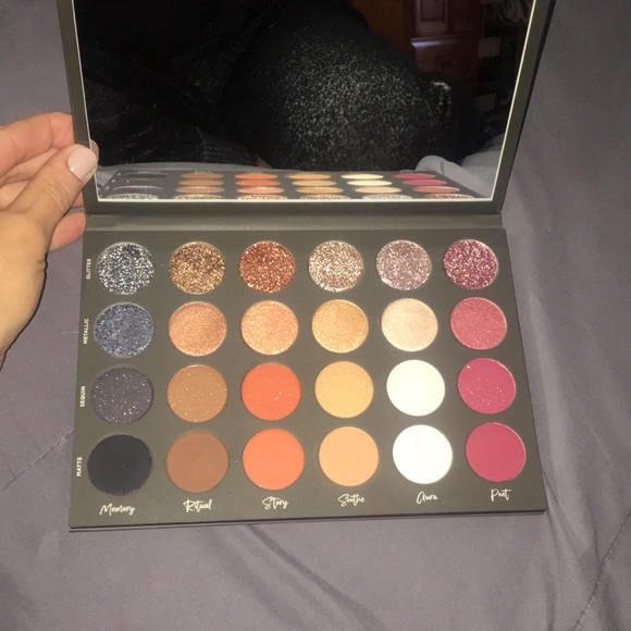 Tati Beauty Other - Tati Beauty Textured Neutrals